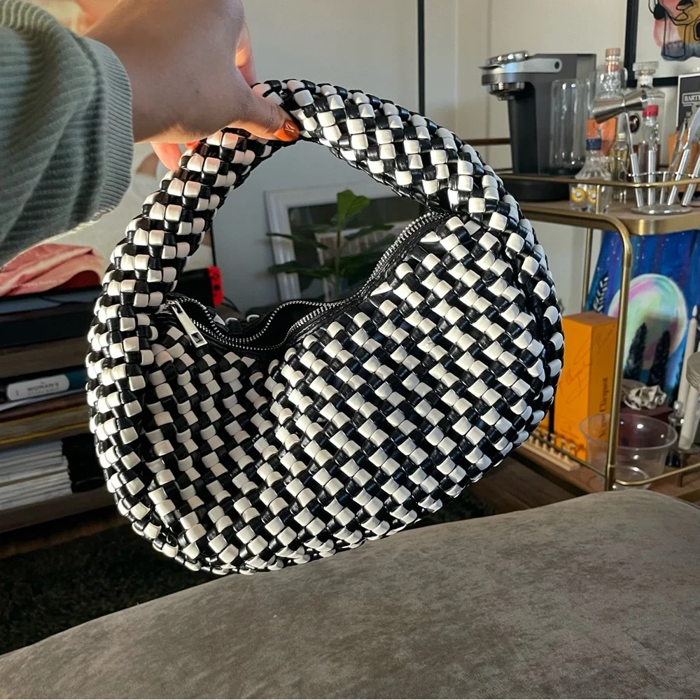 Sincerely Jules Black and White Woven Bag - Picture 2 of 8
